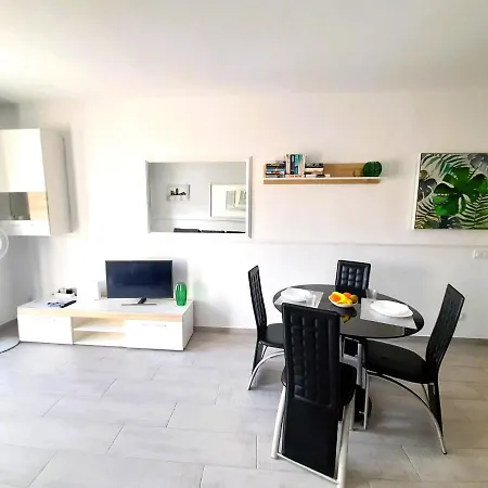 Hébergement de vacances Mareverde Elisa, 1 Bedroom & Wifi Free